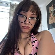 MlodaSzukaKasy - kobieta, 19 lat, Dzierżoniów