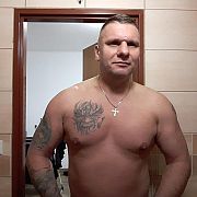 Adi8282 - muž, 43 let, Warszawa