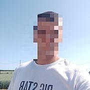 Skromnyfacet40