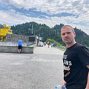 DR82 - mężczyzna, 42 lat, Poznań