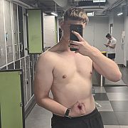 Dawid222 - mężczyzna, 19 lat, Warszawa