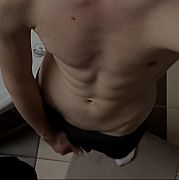 Tomek1524 - mężczyzna, 18 lat, Jastrzębie-Zdrój