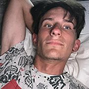 Lukas21cm - mężczyzna, 22 lat, Warszawa