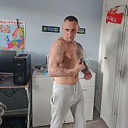 Igor2020 - mężczyzna, 38 lat, London