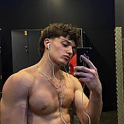 Kubaazambrowski - mężczyzna, 22 lat, Katowice