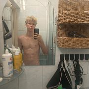 Dawidekk007 - mężczyzna, 18 lat, Ząbki