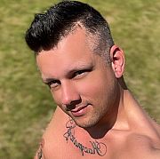 Chris85 - mężczyzna, 39 lat, Wil