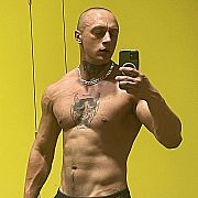 WcaleNieOn - mężczyzna, 24 lat, Katowice