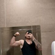 Matt998 - mężczyzna, 27 lat, Delft