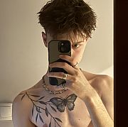 Ciekawy137 - mężczyzna, 21 lat, Warszawa