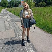 Queenoffallenlove642 - kobieta, 19 lat, Kęty