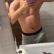 Mlody20wwa - mężczyzna, 20 lat, Warszawa