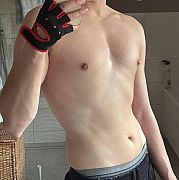 BulgeBoy - mężczyzna, 26 lat, Warszawa