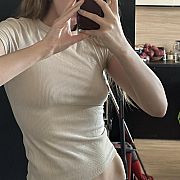 Ciekawaa - kobieta, 22 lat, Warszawa
