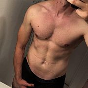 Michzzz - mężczyzna, 24 lat, Poznań