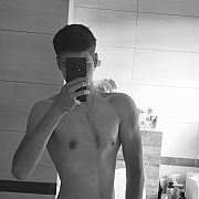 XAdrian69x - mężczyzna, 18 lat, Warszawa