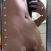 Hornyboy25 - mężczyzna, 18 lat, Rybnik