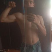 Biznesmenemilek19 - mężczyzna, 19 lat, Nowa Ruda