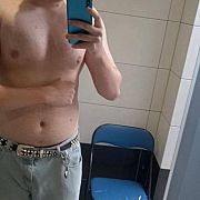 Bartuss18 - mężczyzna, 18 lat, Kraków