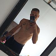 Pitbull47 - mężczyzna, 26 lat, Warszawa