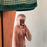 Ggggggg67 - mężczyzna, 18 lat, Warszawa
