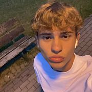 Kamil22e - mężczyzna, 21 lat, Rybnik