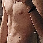 YellowRed - mężczyzna, 21 lat, Poznań