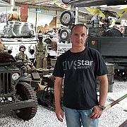 Tomas81langen - mężczyzna, 44 lat, Langen