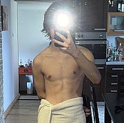 Niko04 - mężczyzna, 21 lat, Poznań