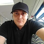 RobertoPento - mężczyzna, 37 lat, Poznań