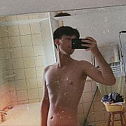 Juicyvers - mężczyzna, 21 lat, Wrocław