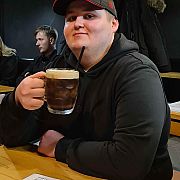 Mikolaj04 - mężczyzna, 20 lat, Żyrardów