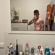 Dominik4355 - mężczyzna, 20 lat, Legnica