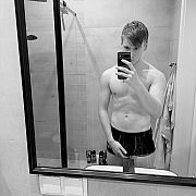 Nazabicienudy - mężczyzna, 21 lat, Warszawa