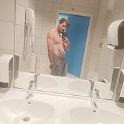GoinMerry - mężczyzna, 25 lat, Kamieńsk