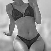 Madinaaa - žena, 26 let, Poznań