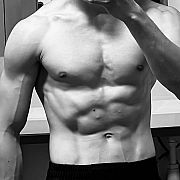 Adamo789 - mężczyzna, 21 lat, Warszawa
