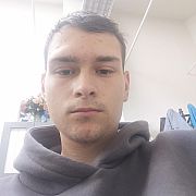 Adrian21x - мужчина, 21 лет, Poznań