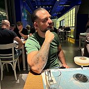 Necak - mężczyzna, 37 lat, Eindhoven