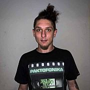 HugoBoss2002 - mężczyzna, 23 lat, Pniewy