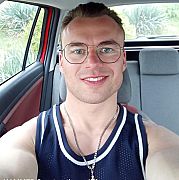 Syntetyczny - mężczyzna, 31 lat, Radom