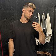 Bartass204 - mężczyzna, 21 lat, Poznań