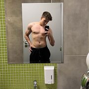 Adikik - mann, 21 Jahre, Warszawa