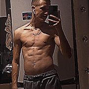 BiGG05550 - mężczyzna, 21 lat, Warszawa