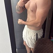 Starszeimlodsze - mężczyzna, 23 lat, Wrocław