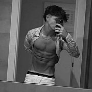 Chris0chris - mężczyzna, 21 lat, Warszawa