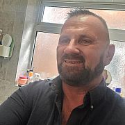 12101961 - muž, 63 let, Derby