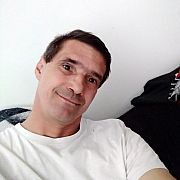 Twardysztywny - mann, 47 Jahre, Guildford