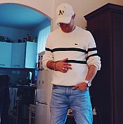 WAWAPRZYJACIELSKI35p - чоловік, 37 років, Warszawa