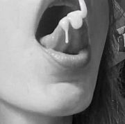 Wariatka98 - žena, 27 let, Den Haag